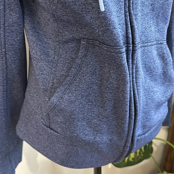 The North Face Zip up Jacket - Picture 4 of 6